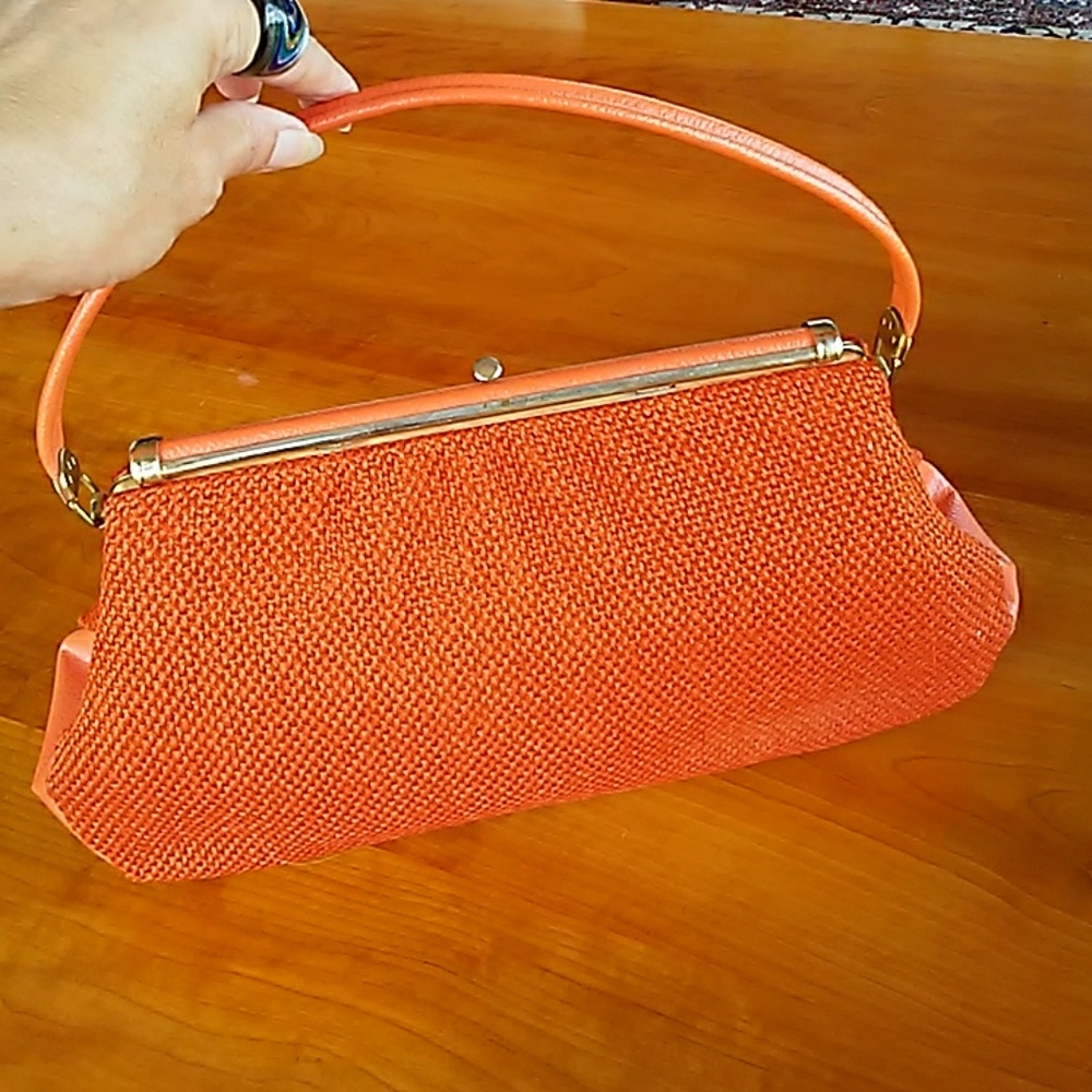 VINTAGE SPILENE HANDBAG!